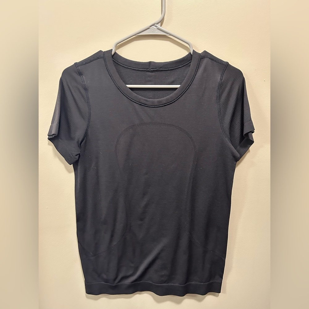 Black Lululemon Swiftly Tech